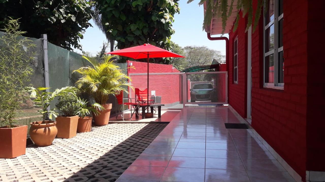 En Familia Villa Puerto Iguazu Exterior photo