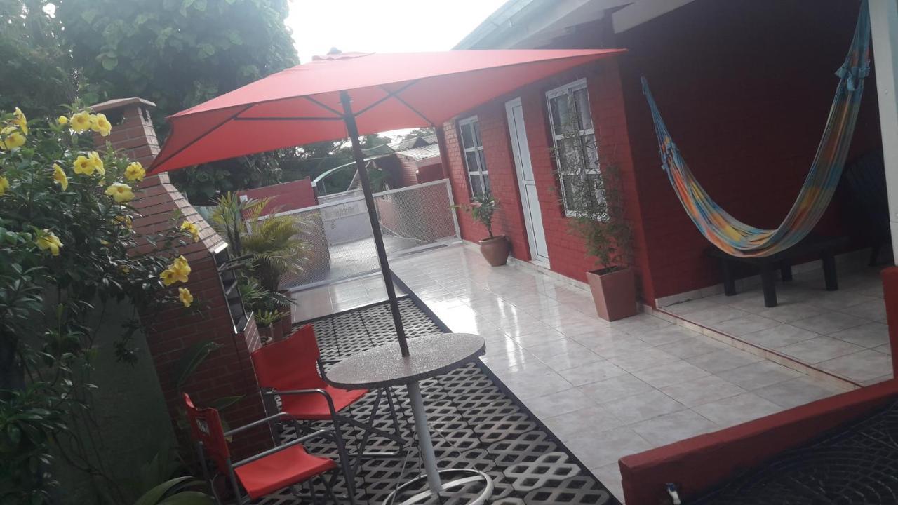 En Familia Villa Puerto Iguazu Exterior photo